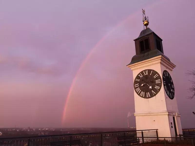 她们用了23年的保养品,她们用到空瓶的保湿单品