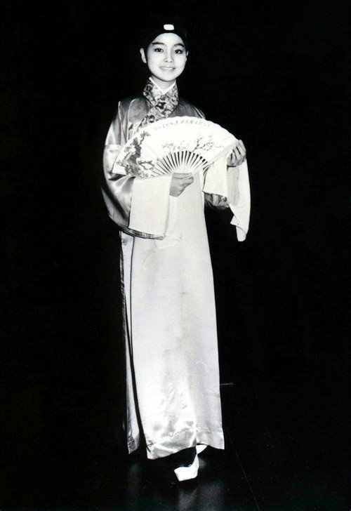 邓丽君在台湾眷村生活,邓丽君回眷村