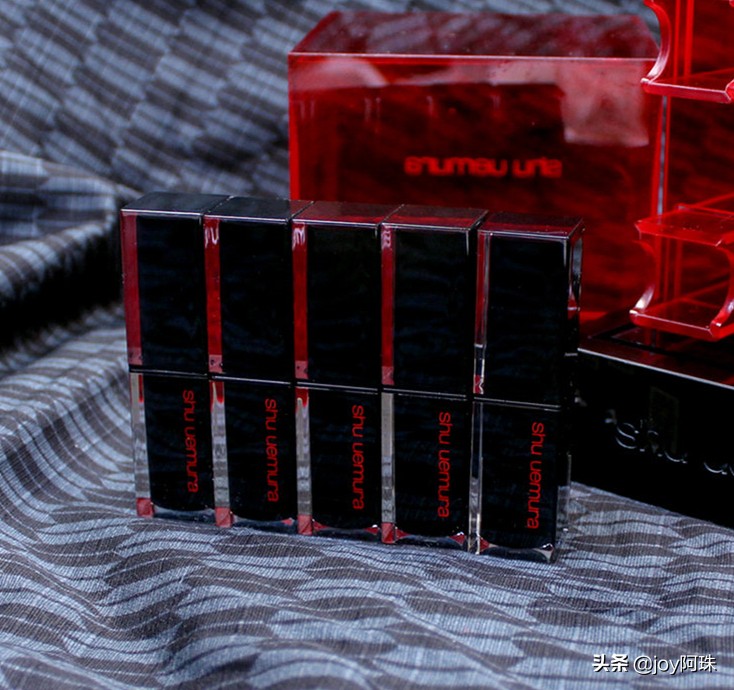 mac联名pony,pony联名眼影