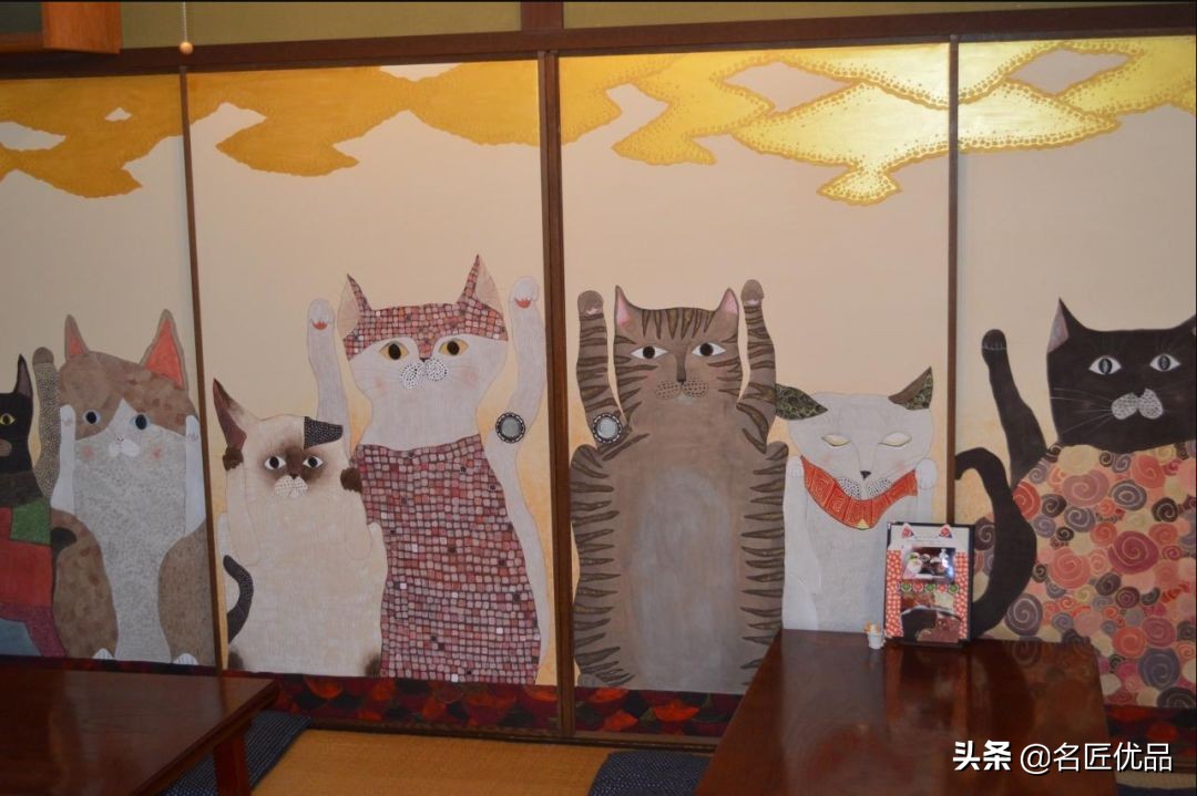20岁少年建“猫猫寺”,和尚住持全是猫咪,网友:不敢撸不敢吸