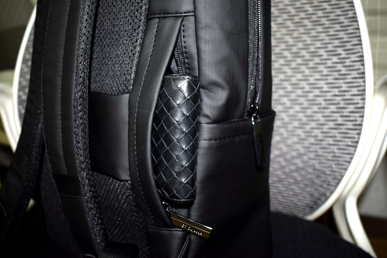 thinkplus时尚几何双肩包,thinkplus双肩包4x40