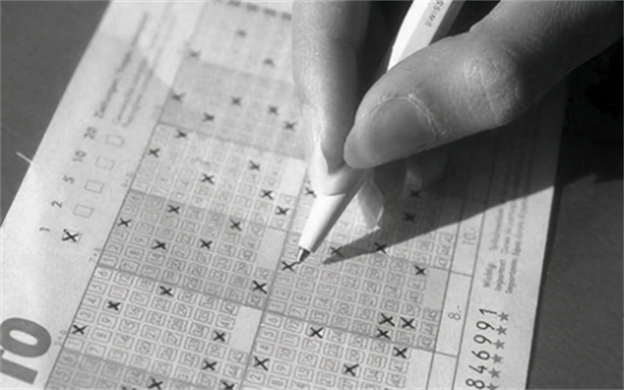 数学家买彩票的故事,数学家统计彩票中奖概率