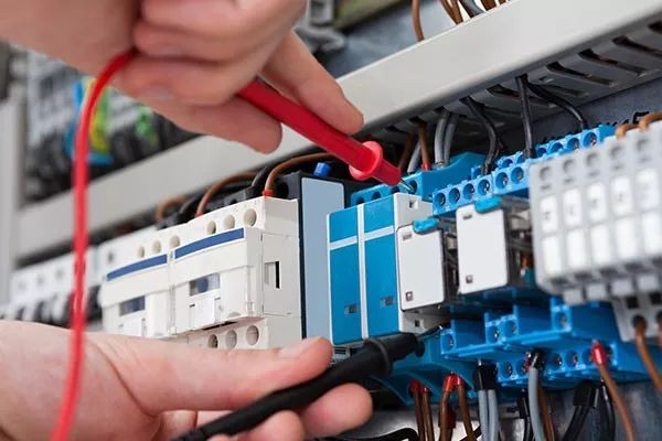 如何查自己的电工证是真是假,刚拿到电工证就接了个大活