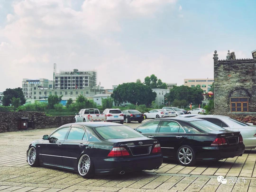 12代皇冠质感相当于现在的什么,最经典一款12代皇冠