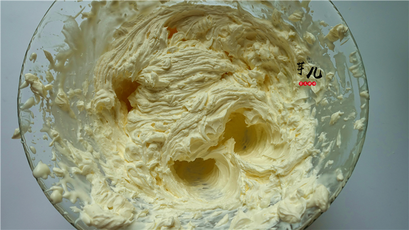 手把手教你在家做出超级漂亮的黑森林蛋糕！超详细讲解，一看就会