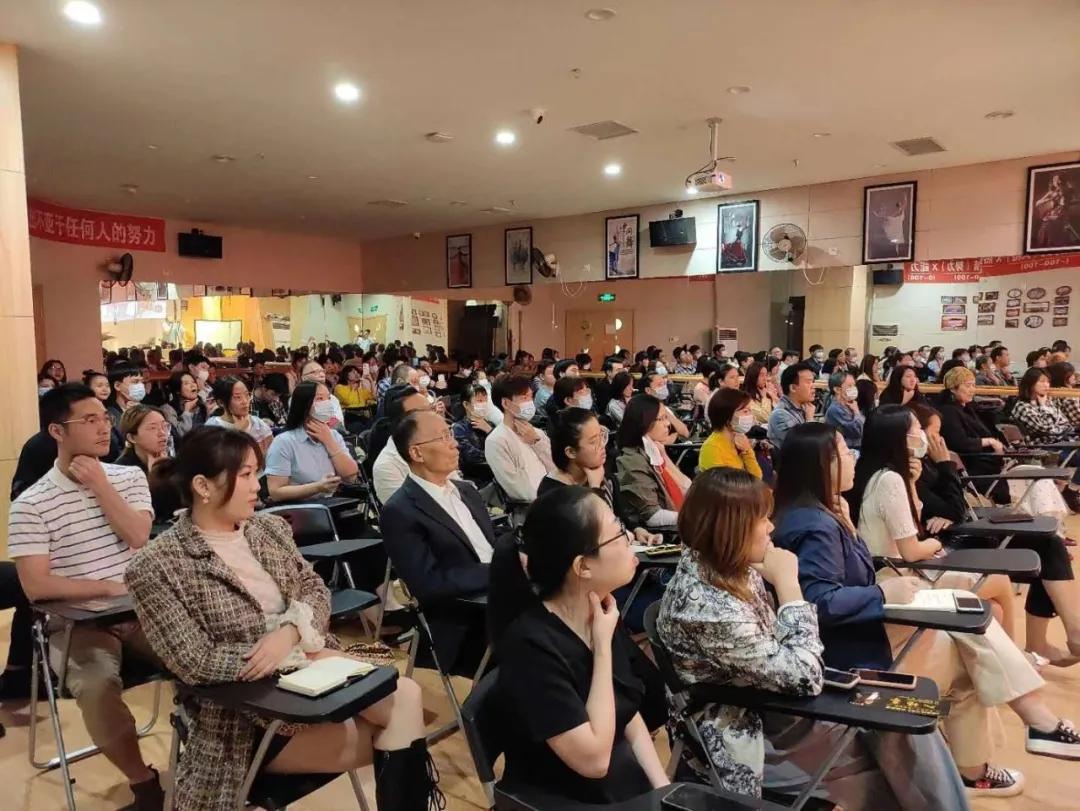 与大师同行剪辑,与大师同行音乐