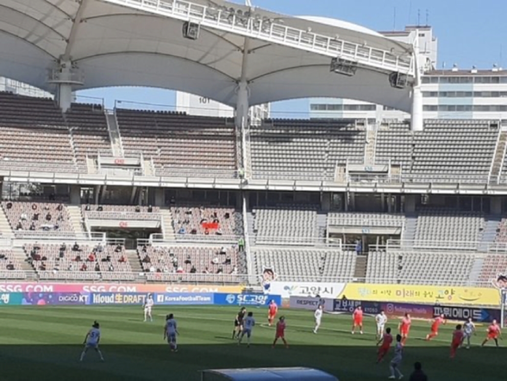 女足逆转韩国夺冠韩媒怎么报道的,中国女足惨败众网友看法