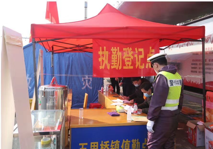 怀念阳光下自由呼吸的味道