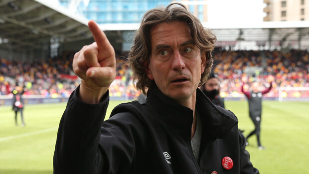 伦敦小球会首次升级英超“疯子少帅”一战成名