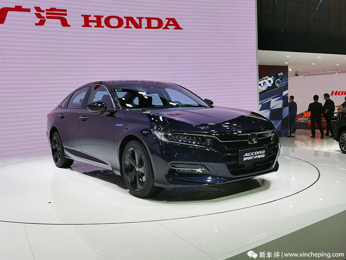 吉利星瑞和高尔夫8哪个更值得买,高尔夫和星瑞