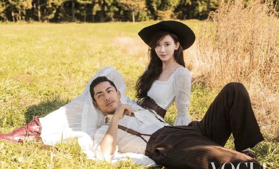 林志玲穿裸色薄纱长裙,林志玲穿单礼服时髦