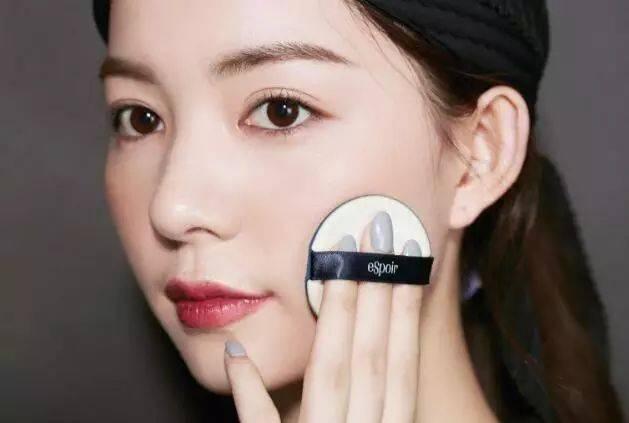 分不清肤质用什么,新手入门必学教你化妆的正确步骤