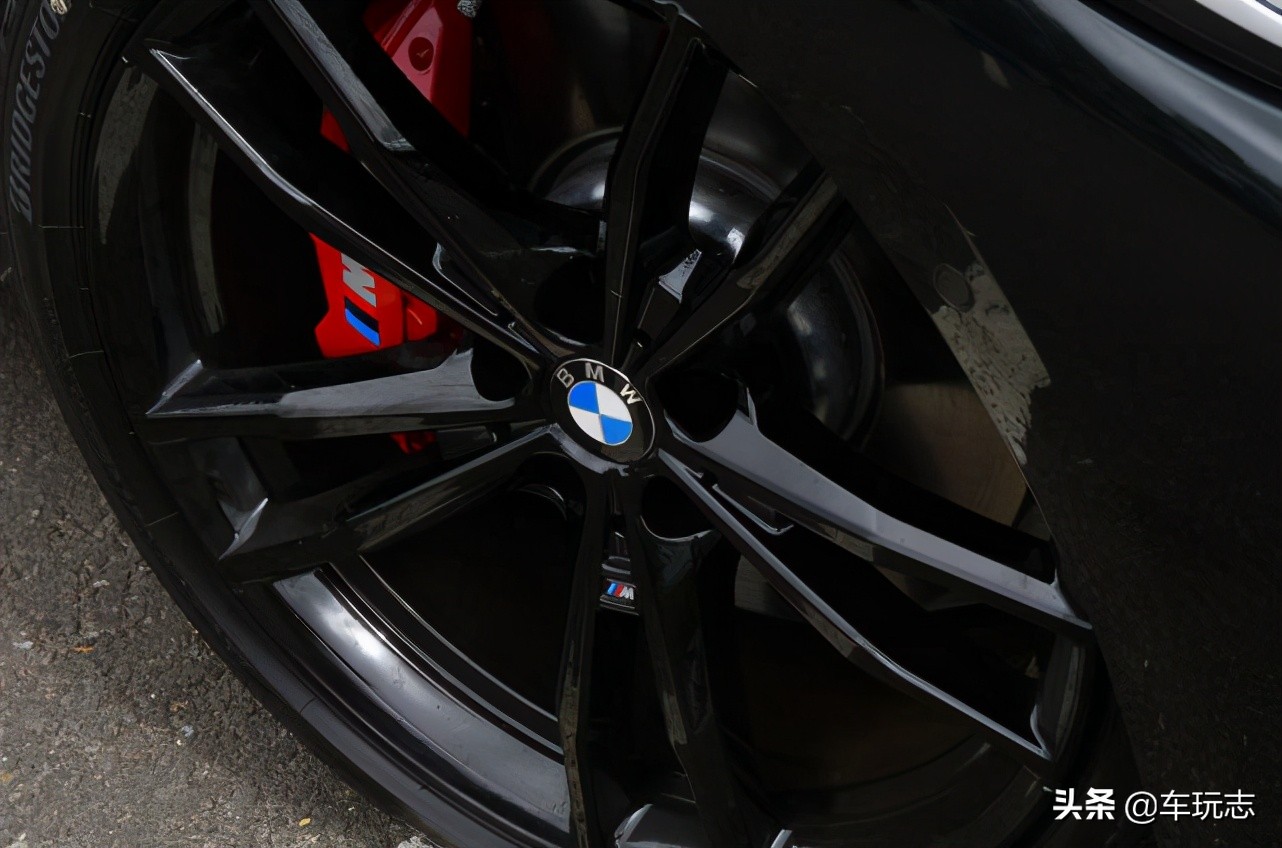 宝马440i和428i有什么区别,宝马4系敞篷425曜夜版有什么缺点