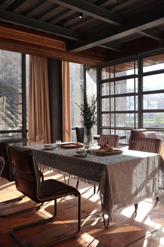 臻选人文度假品牌开山之作，惊艳问世，与月途看尽婺源千面之美