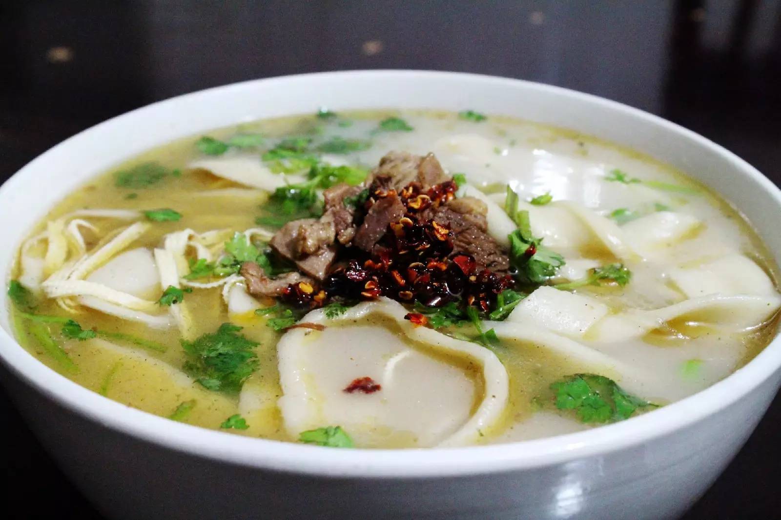 陕西一种特色面叫什么名字,特色面食biangbiang面