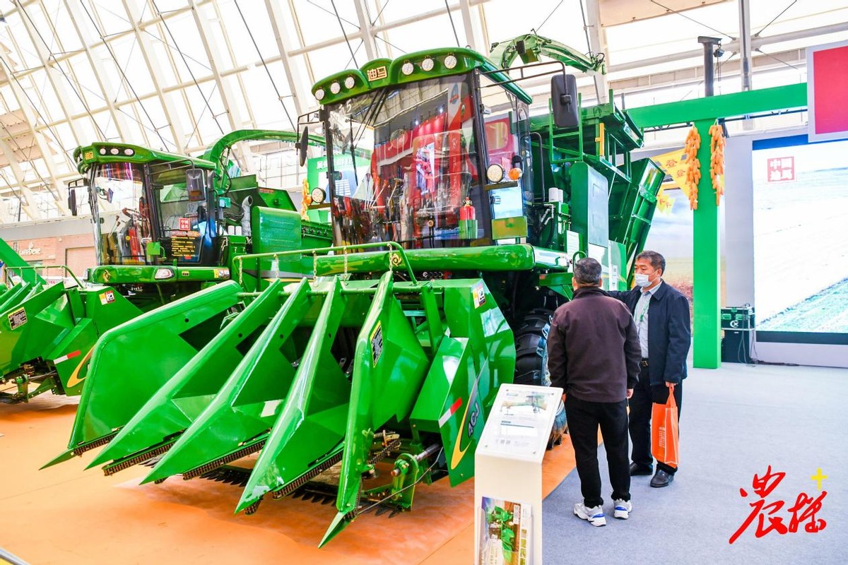 玉米机收割机销量,收获机销量