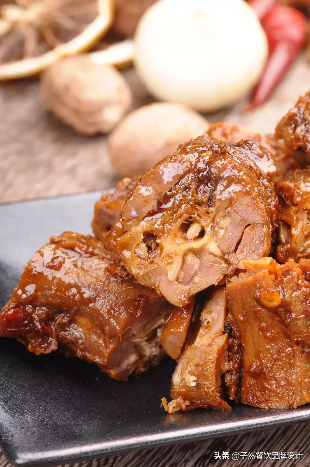 周黑鸭直营店和加盟店哪个好,周黑鸭单店特许和发展式加盟区别