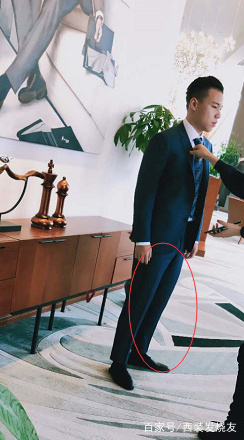 苏州女西装哪里有厂家,苏州哪里定制女式西装