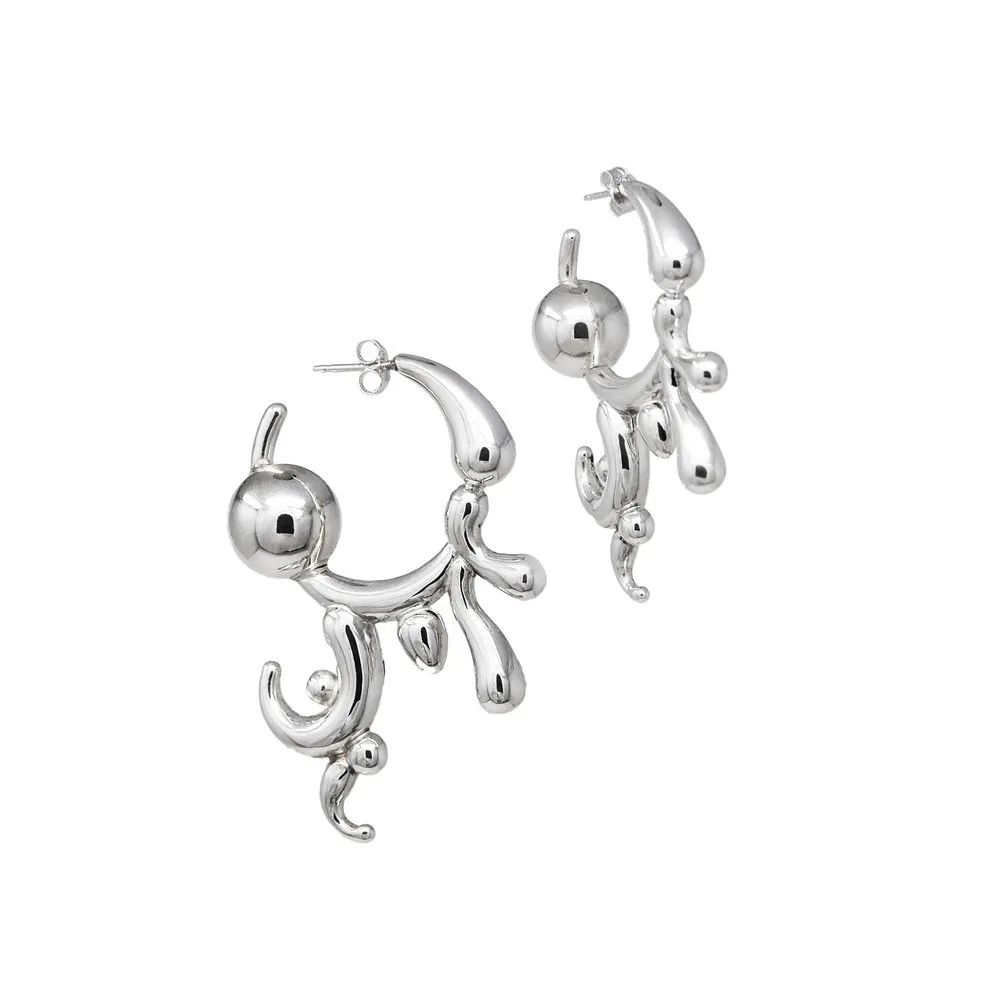 珍珠耳钉优雅永不过时,经典大方的耳钉