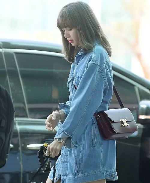 追了《爱的迫降》这么久，我终于看到一只想买的包了