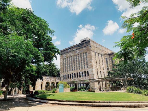 浸会大学和昆士兰大学哪个好,南昆士兰大学与昆士兰大学的区别