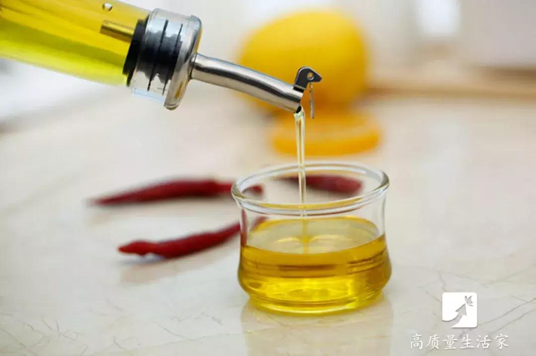 十种食物比地沟油还危险,地沟油长期使用危害