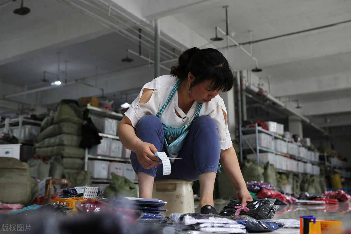 开内衣加工小作坊利润,成人内衣加工厂成本和利润