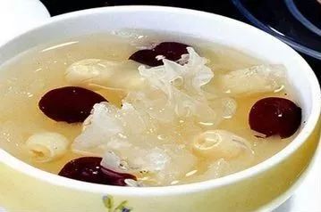 雾霾天，我们吸进肺里的到底是啥？食疗清肺，究竟靠不靠谱？