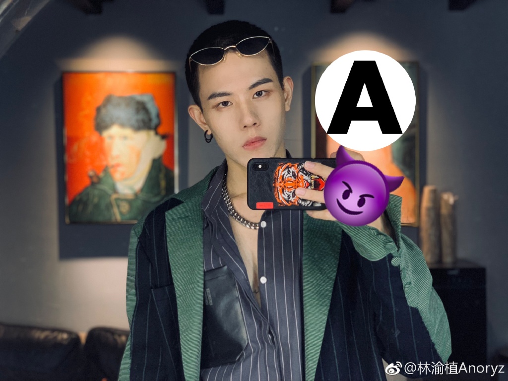 易烊千玺偶练,易烊千玺小成员