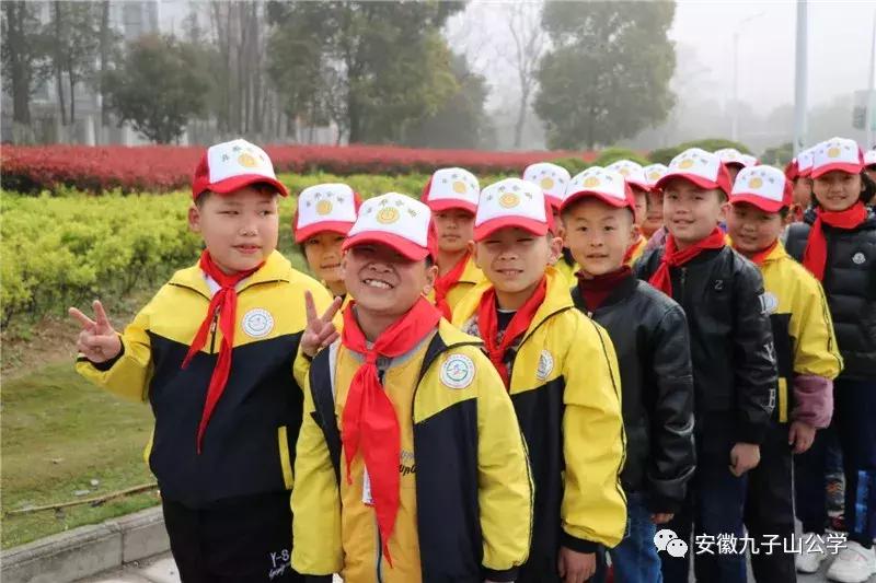 雨花台烈士陵园扫墓活动,祭扫烈士纪念碑团日活动
