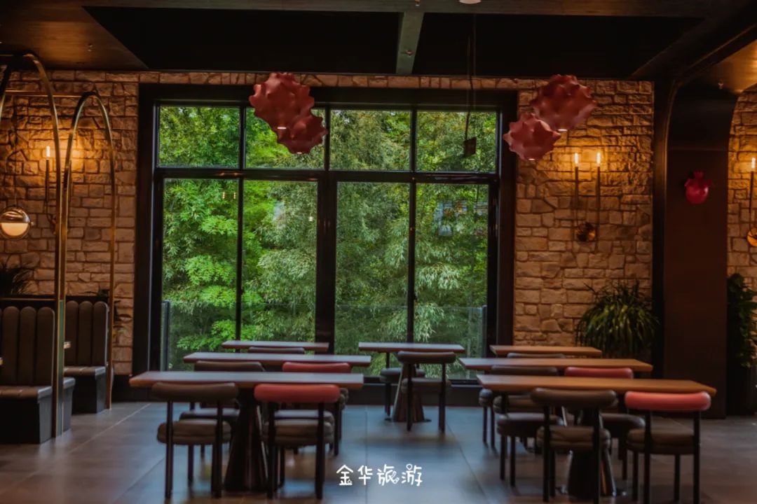 藏不住了!这个刷爆朋友圈的地方,竟然有100多个网红打卡点,手残*党**也能拍出大片!金华市区出发仅0.5h直达!