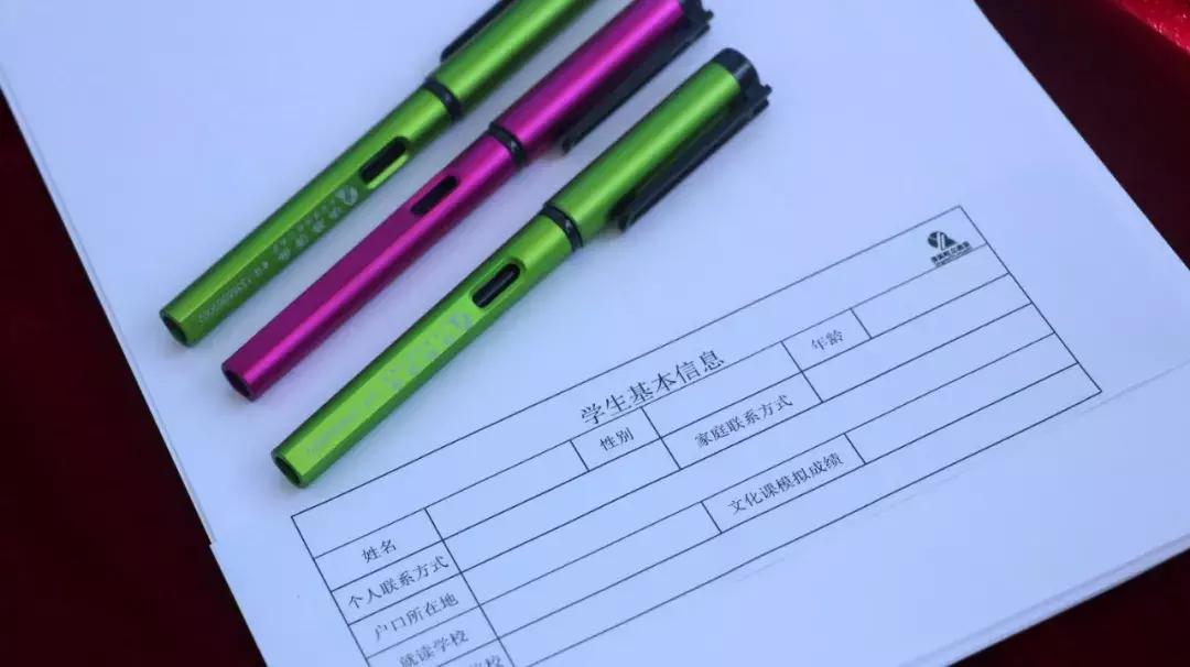 屹立画室最新视频,屹立画室直播