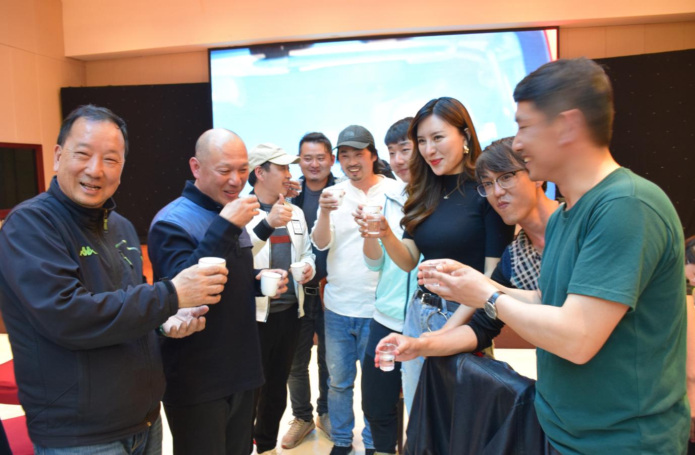 卧龙区新联会协办动作、悬疑、冒险电影《疯言疯语》成功杀青