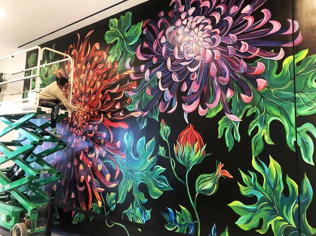 爱死这种手绘墙了，效果太美美到邻居羡慕嫉妒，网友：抢墙纸生意