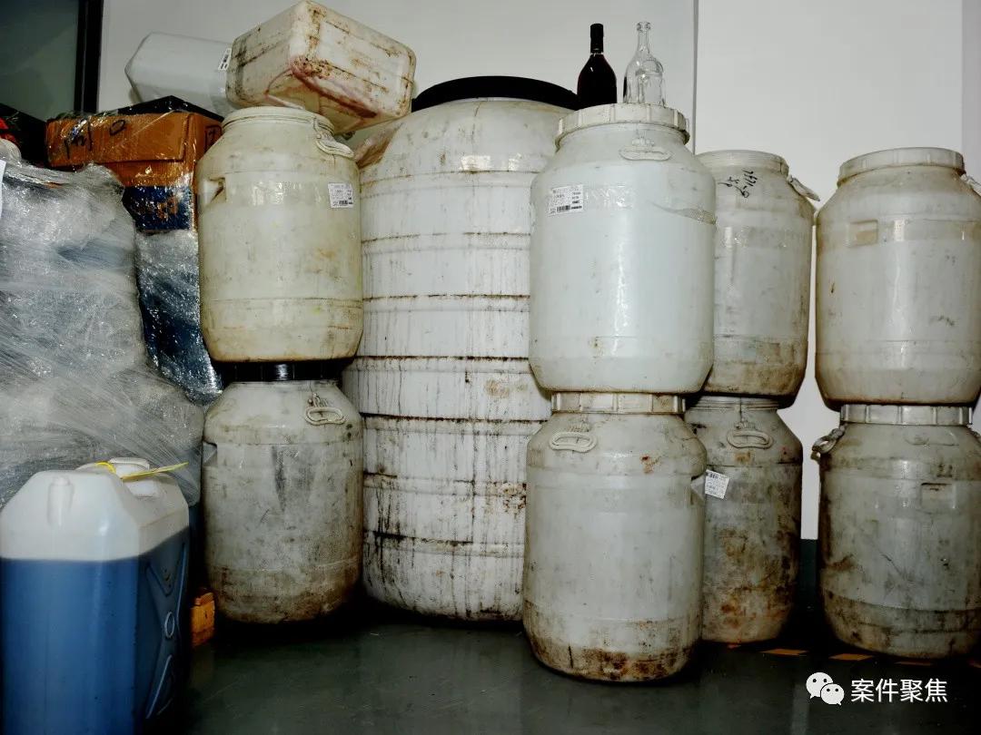 广州假冒lv包案件,首例假冒LV等箱包原材料案告破