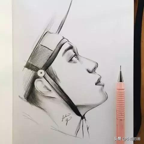 一眼就看出来的明星素描,这些明星的双眼皮好美