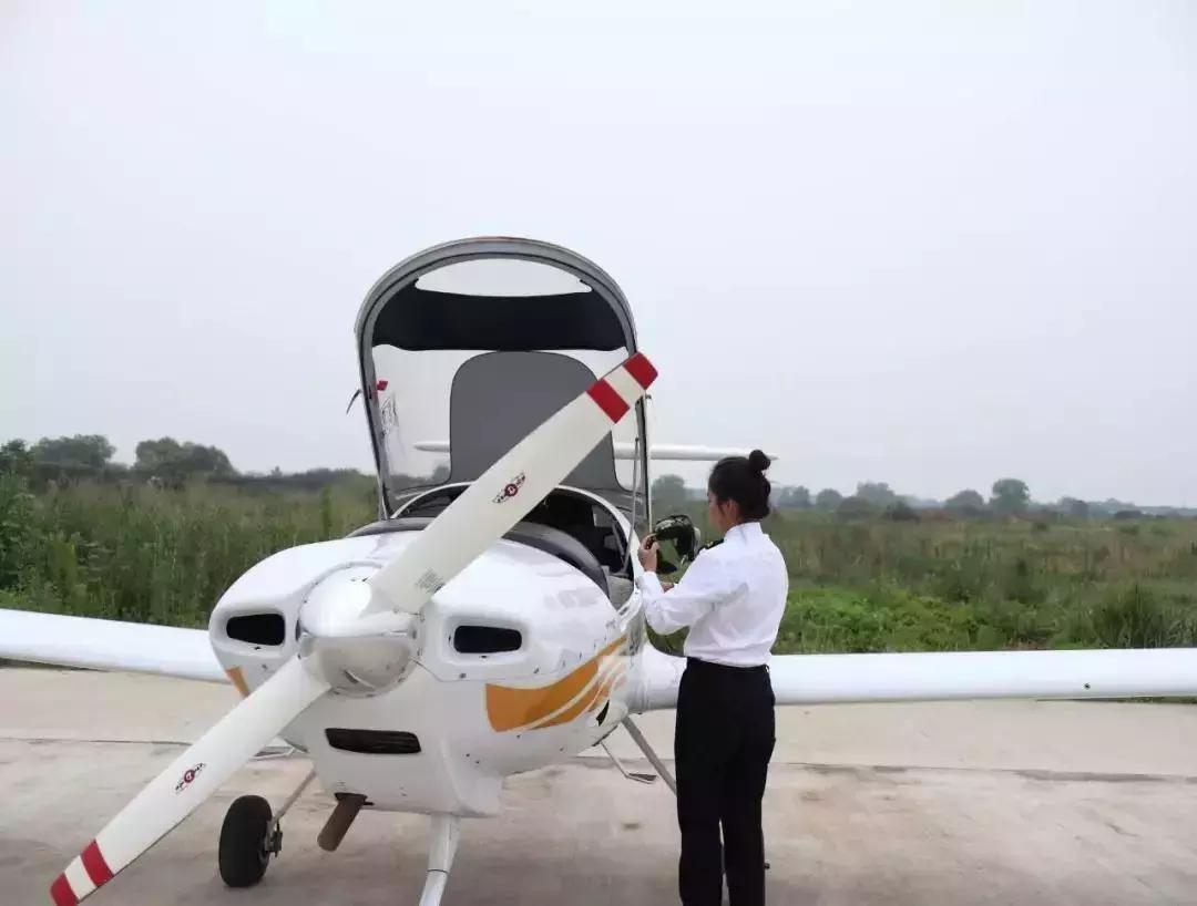 猎鹰飞行执照培训,猎鹰飞行员特训项目