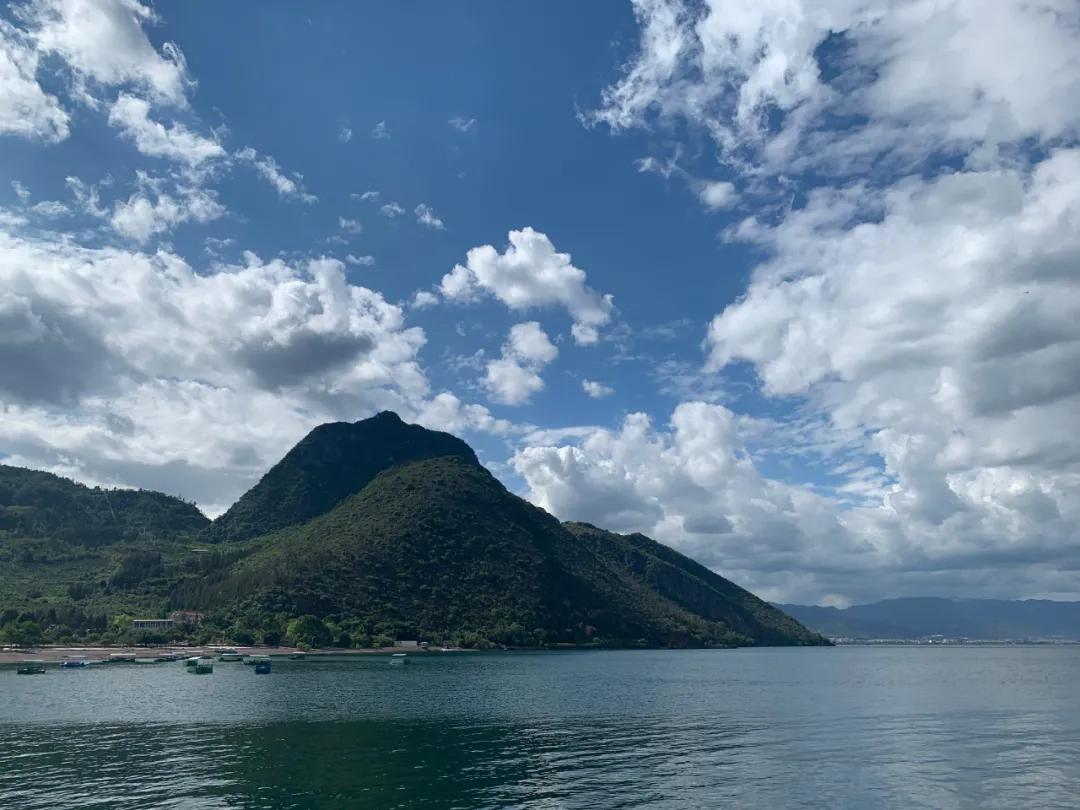 美丽云南抚仙湖,带你看云南玉溪抚仙湖美景