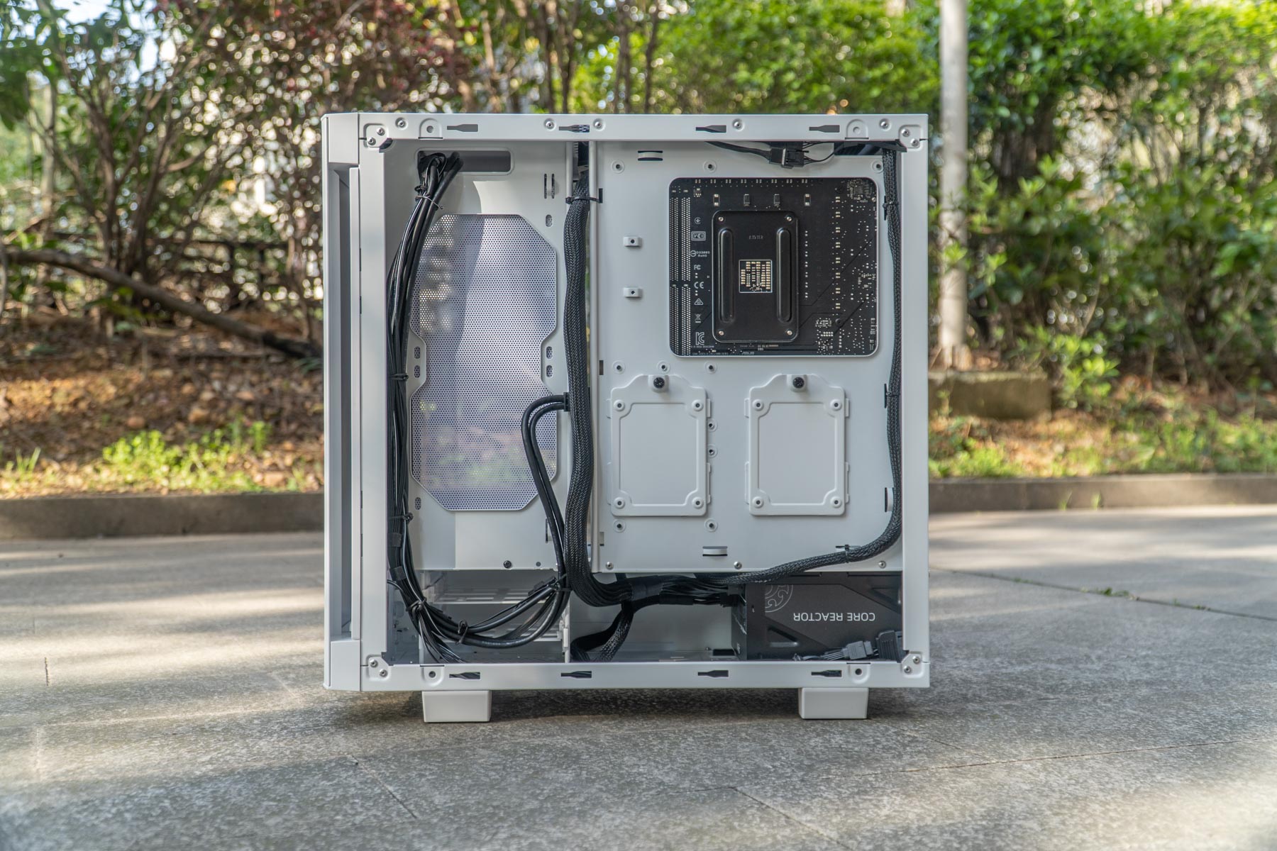 xpg入侵者机箱风扇,威刚xpg入侵者机箱教程