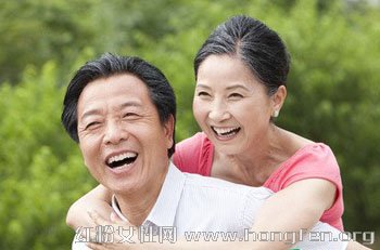 48岁头发白了怎样变黑最快最好,头发花白了有什么办法才能变黑