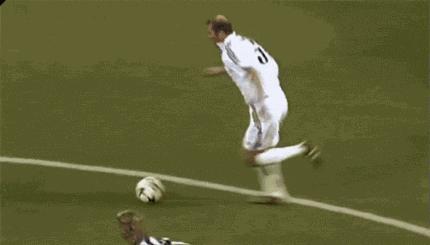 100个大罗过人集锦,十大球星招牌过人动作