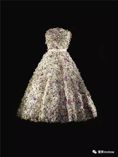 迪奥小姐爱与玫瑰展览吴谨言,迪奥小姐爱与玫瑰晚会