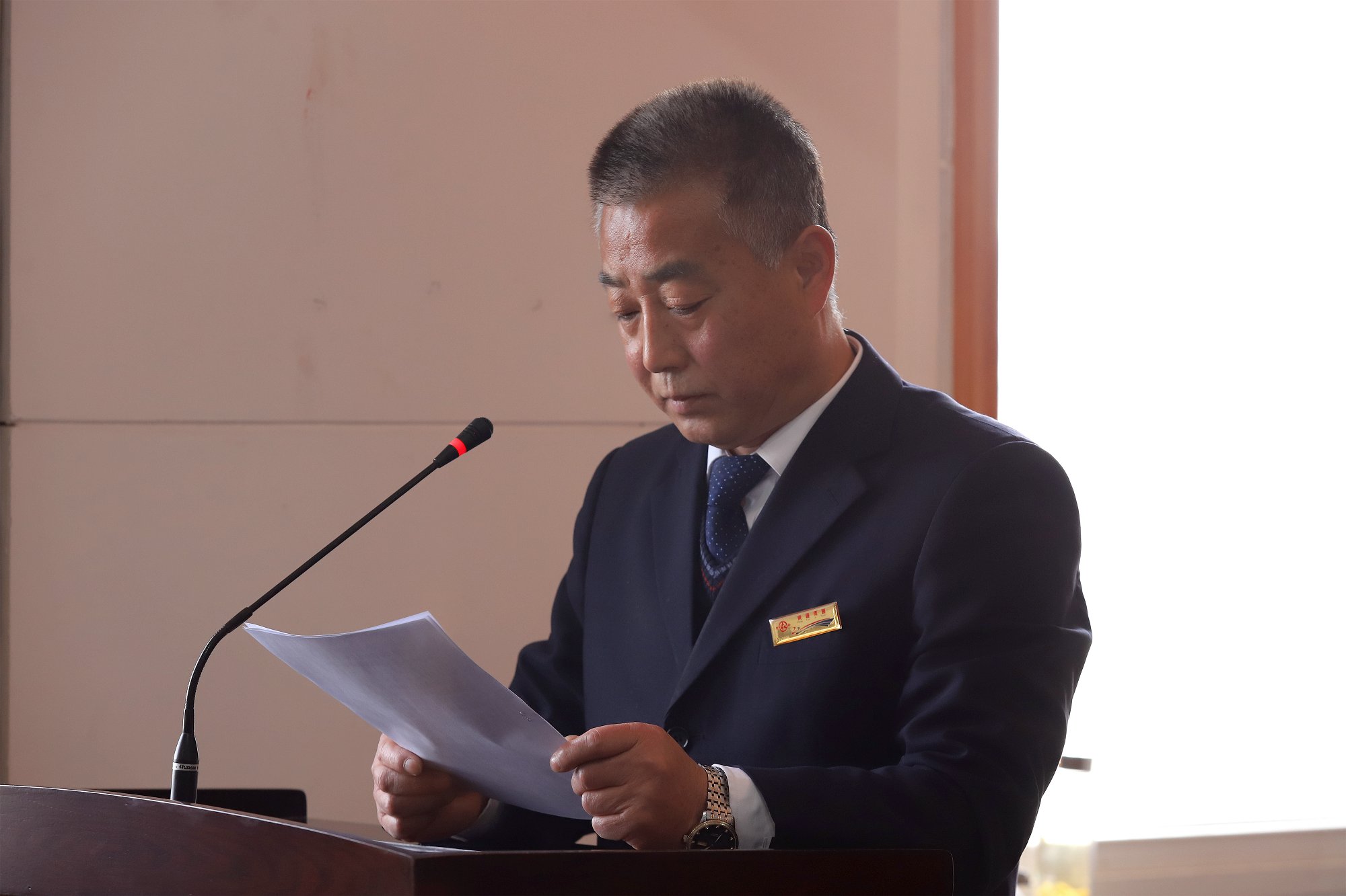 运中东校总结表彰,交通运输企业年终总结表彰大会