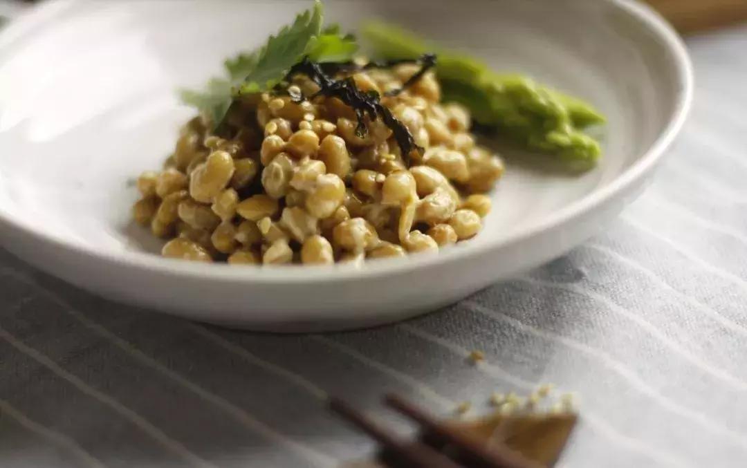 正确吃纳豆的方法,吃纳豆的正确打开方式