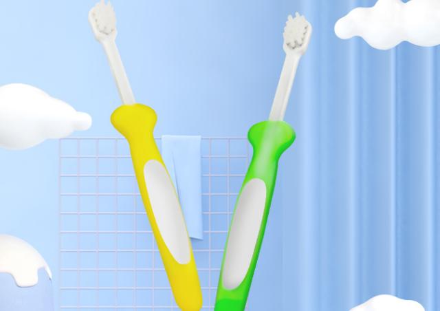 宝宝长牙了就要每天早晚刷牙啦,宝宝长牙不爱吃饭怎么整