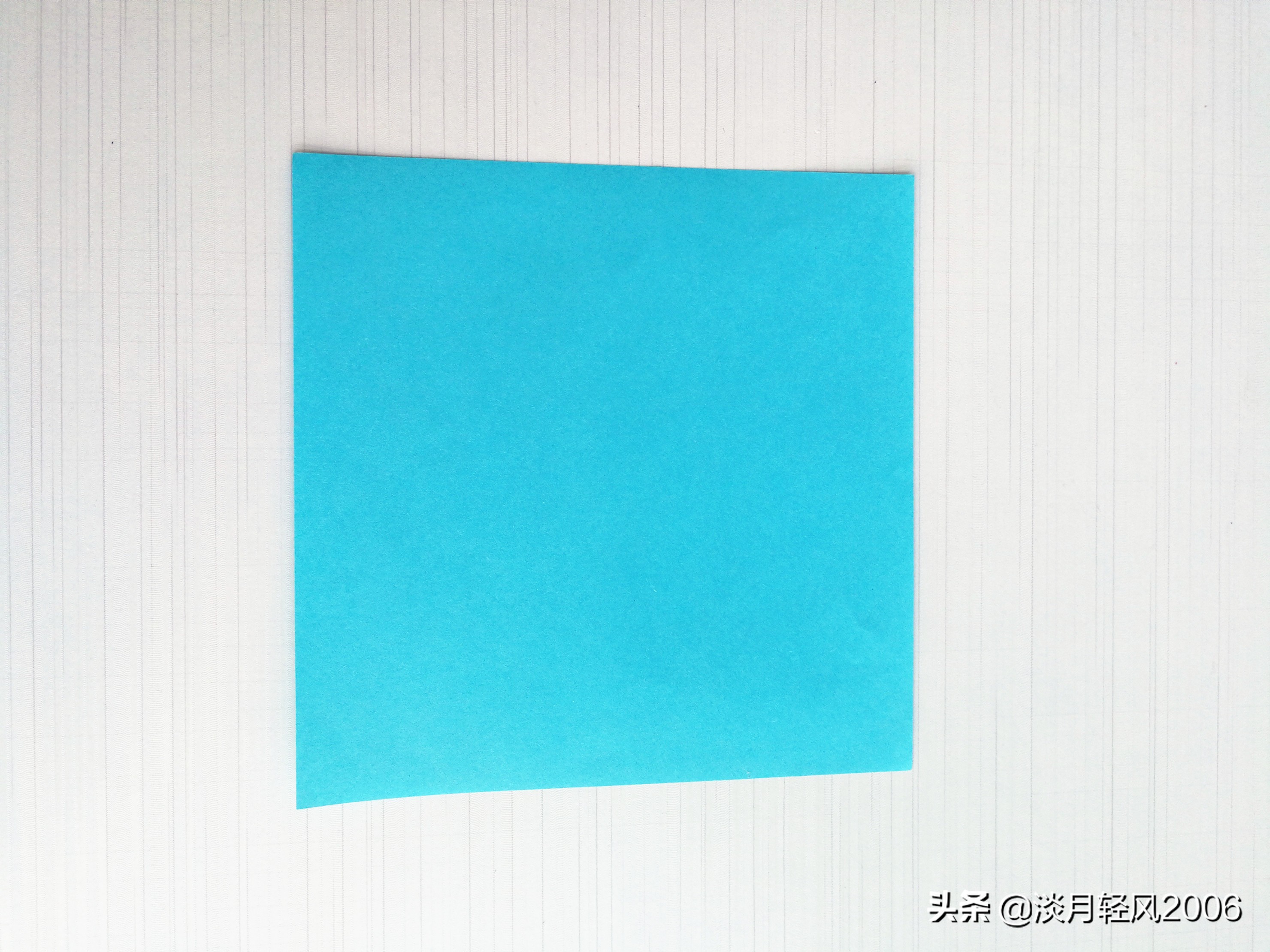 黄色卡纸向日葵创意美术作品,用卡纸折向日葵最简单的方法