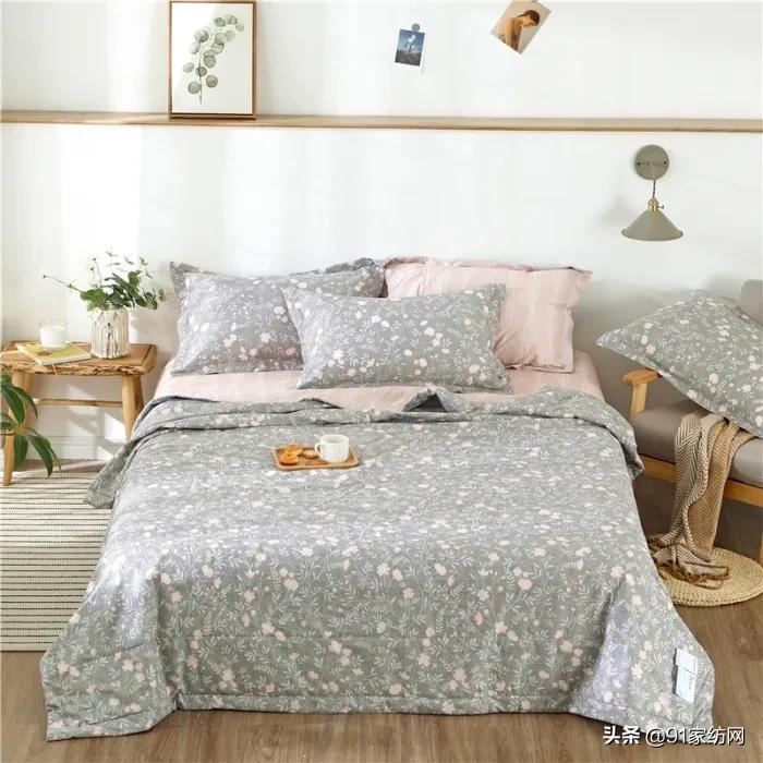 夏天凉席怎么卷起来呢,夏天到了凉席的正确使用方法