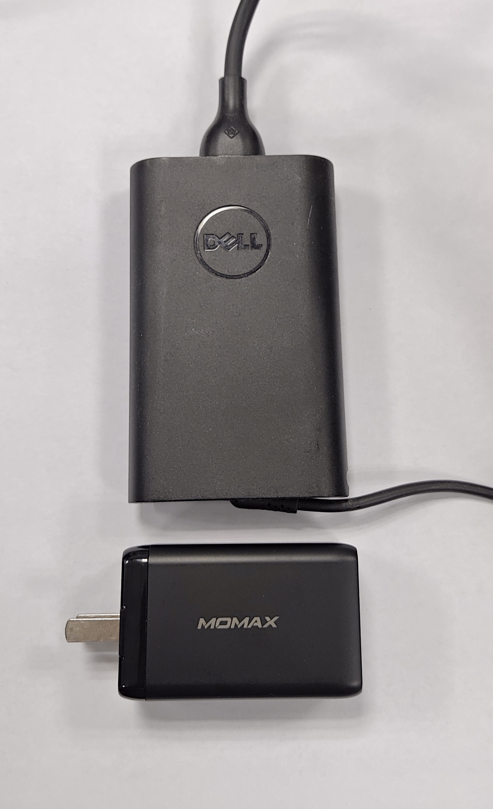 摩米士100w氮化镓和绿联100w氮化镓,momax摩米士65w氮化镓无线充电宝