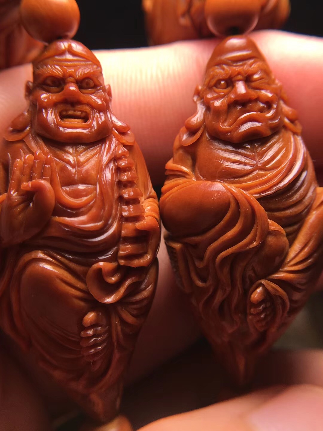 橄榄核雕大点的好还是小的好,橄榄核雕复杂的好还是简单的好