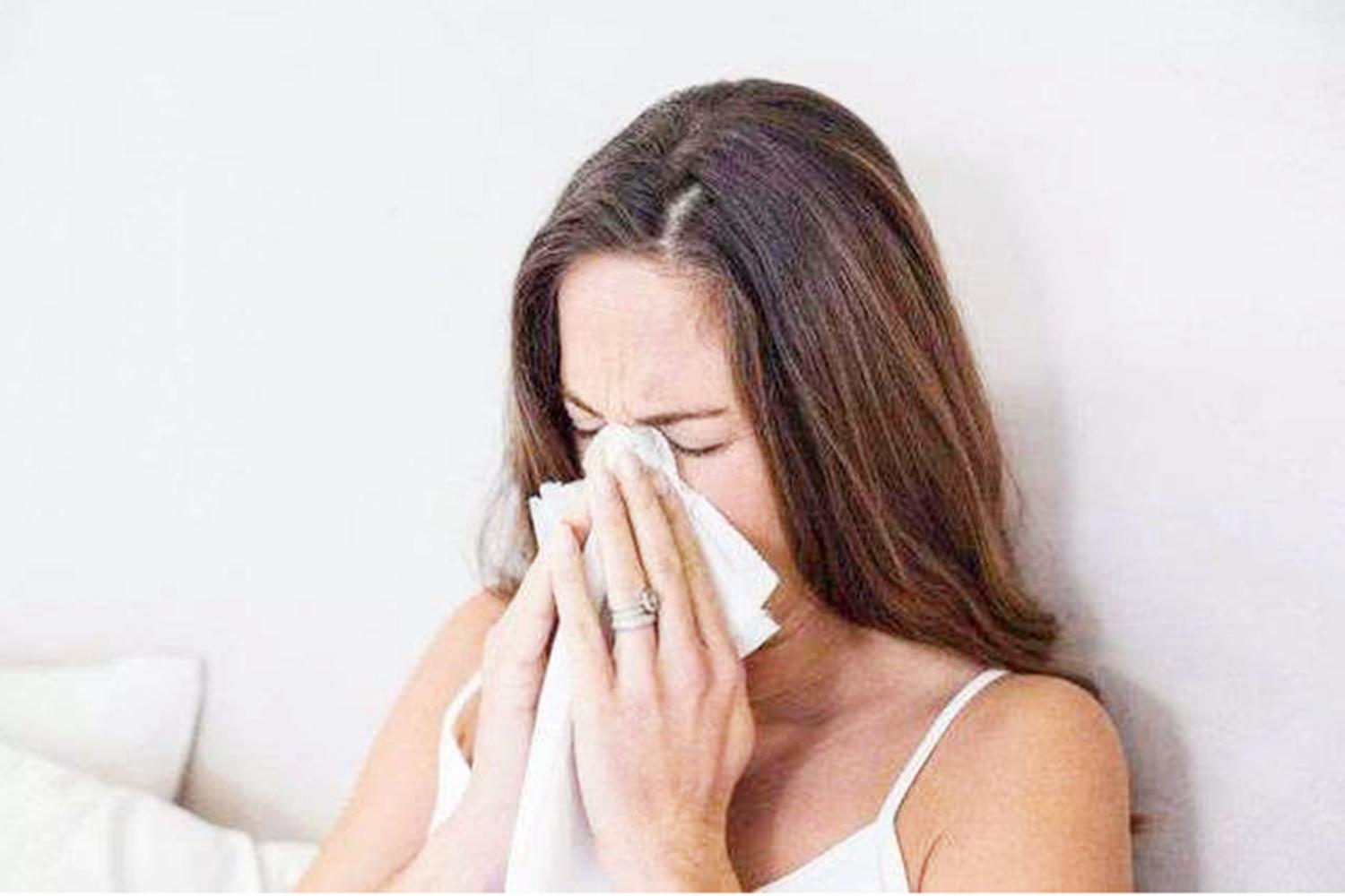 孕妇解决打喷嚏的最佳方法,刚刚怀孕打喷嚏对胎儿有影响吗